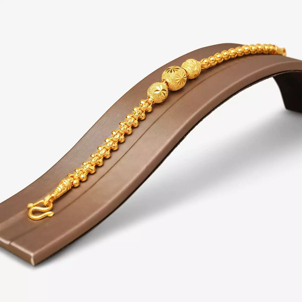 Gold Bracelet 1 Baht Peppercorn Bead Pattern Barrel Shaped
